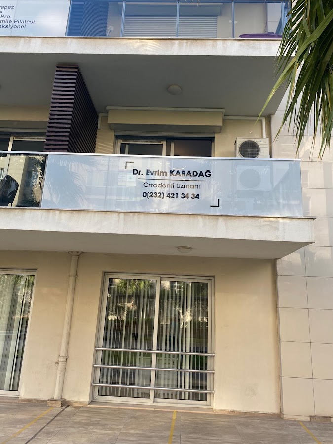Evrim Karada dental clinic
