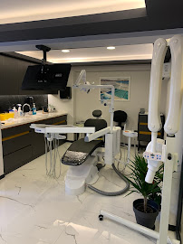 Özel İzmir Liva Dent Ağız ve Diş Sağlığı Polikliniği