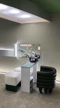 FLOSS Dental Studio