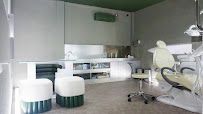 FLOSS Dental Studio