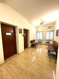 Fernandes & Fernandes Dental and Implant Speciality Centre