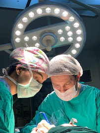 Op. Dr. Türker Üstün Estetik Plastik Cerrahi Kliniği | Jinekomasti İzmir