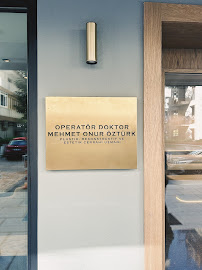 Op. Dr Mehmet Onur Ztrk in Izmir