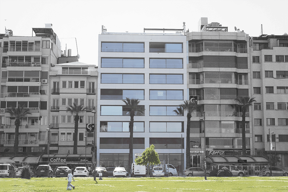 Prof. Dr Ufuk Bilkay Zmir Estetik Cerrahi dental clinic in Izmir