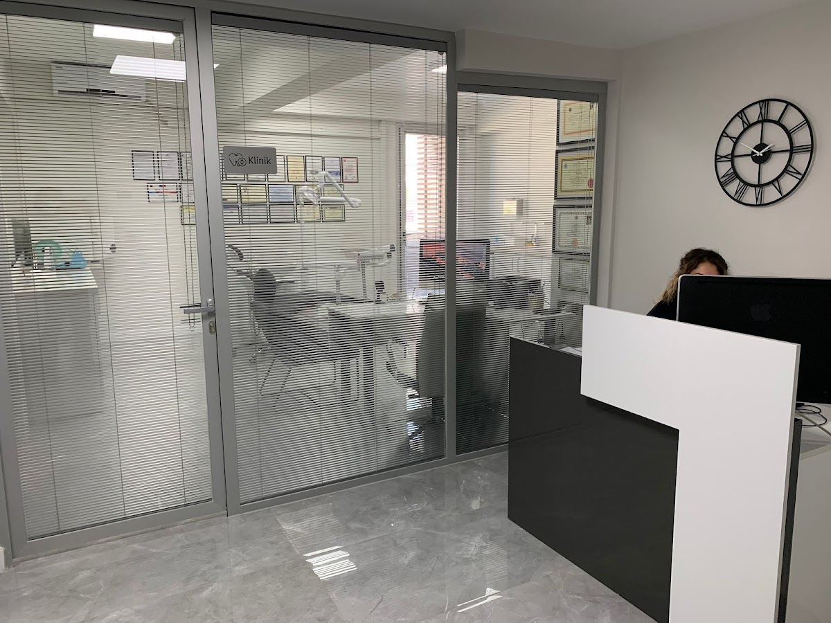 Di Hekimi Prof. Dr Bora Ba dental clinic