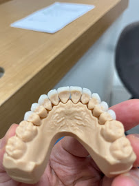 Attelia Oral and Dental Health Center