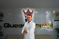 Queen Dental