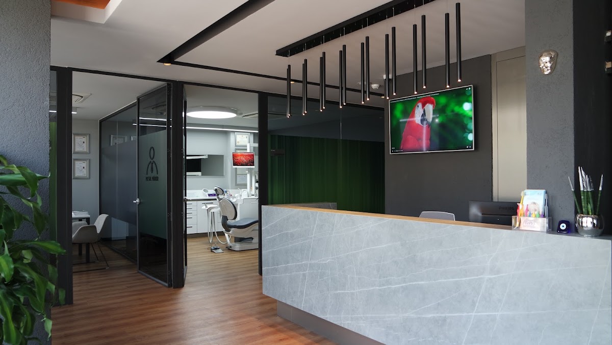 Dr Barbaros Baran dental clinic in Antalya