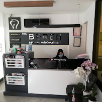 Beren Smile Point / Implant/veneer / Teeth Whitening / Hollywood Smile / Smile Makeover / All On 4 / Zirconium Crown