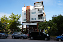 YALIN DENTAL CLINIC / Yalın Ağız ve Diş Sağlığı Polikliniği