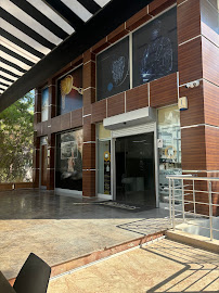 YALIN DENTAL CLINIC / Yalın Ağız ve Diş Sağlığı Polikliniği