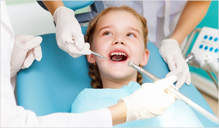 Antalya Ortodonti Uzman Dr Murat Pakir dental clinic