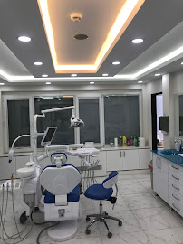 Dental Clinic in İstanbul - Aesthetic Teeth - Teeth Whitening and Veneer - Smile Design - Inlay Onlay