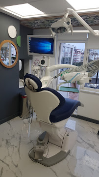 Flora Ağız ve Diş Sağlığı Polikliniği