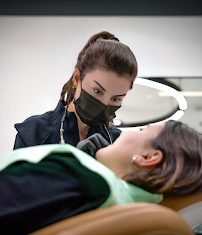 Ortodontist Dr. Burcu Polat Kartöz
