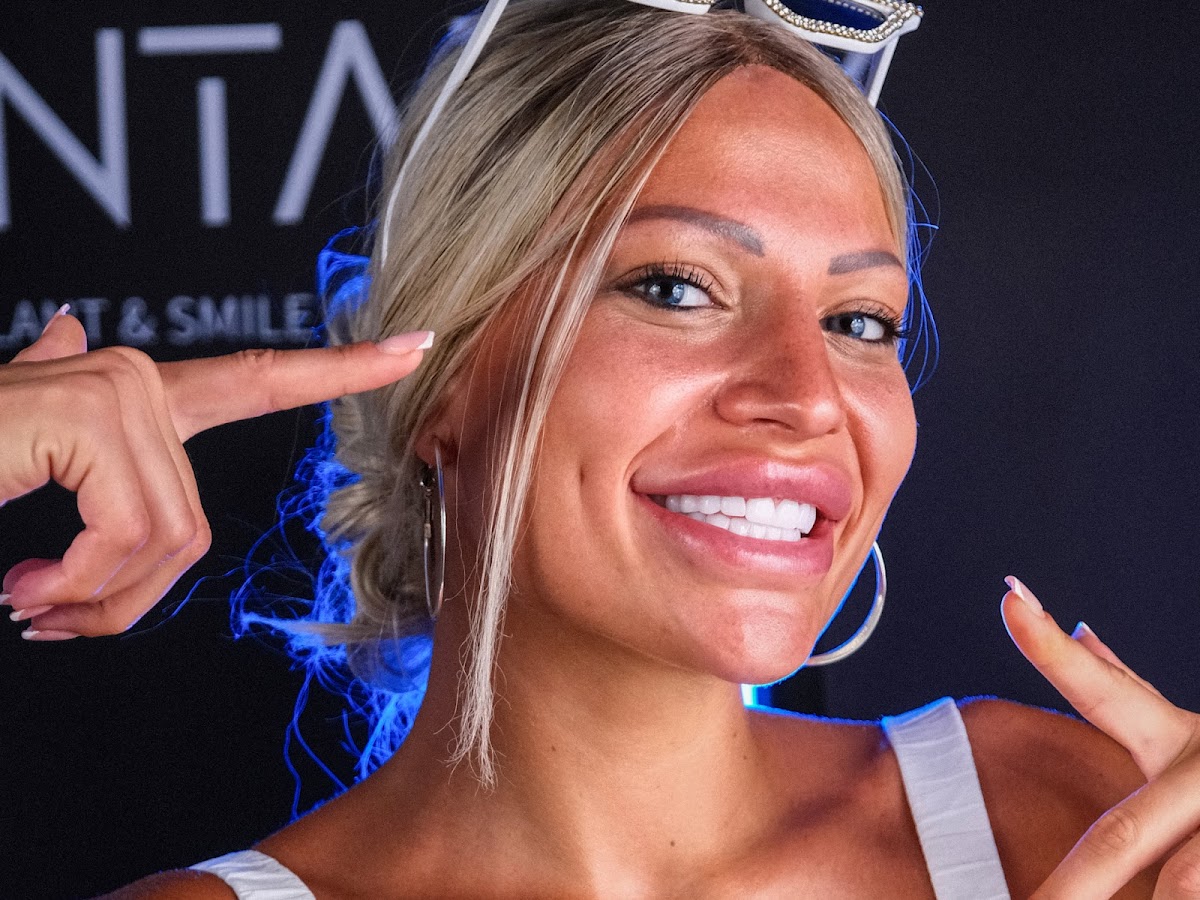 Dentafly Dental Implant And Smile Studio dental clinic