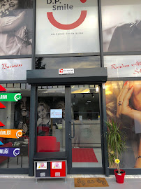 Zahnärztin Dentist Estetik Diş Hekimi Derya Perçin