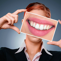 Zahnärztin Dentist Estetik Diş Hekimi Derya Perçin