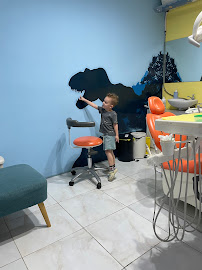 Happy Dentist Clinic