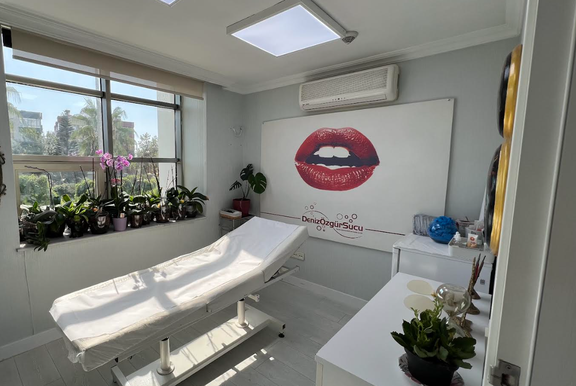 Op. Dr Deniz Zgr Sucu Estetik Klinik dental clinic