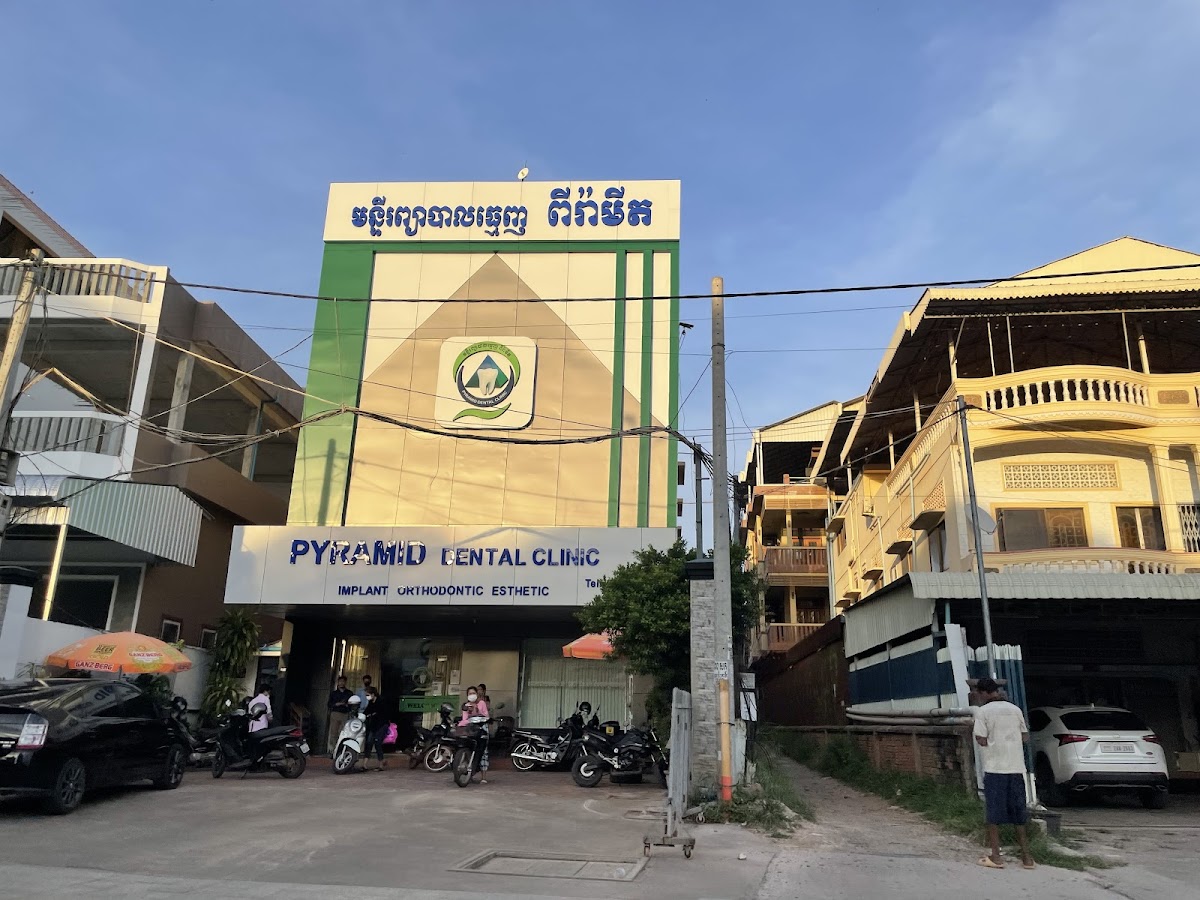 Pyramid dental clinic in Siem Reap