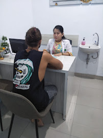 Hydro Medical Clinic Canggu - Rabies Vaccine - Bali Belly IV Drip - Dental - Dengue Recovery