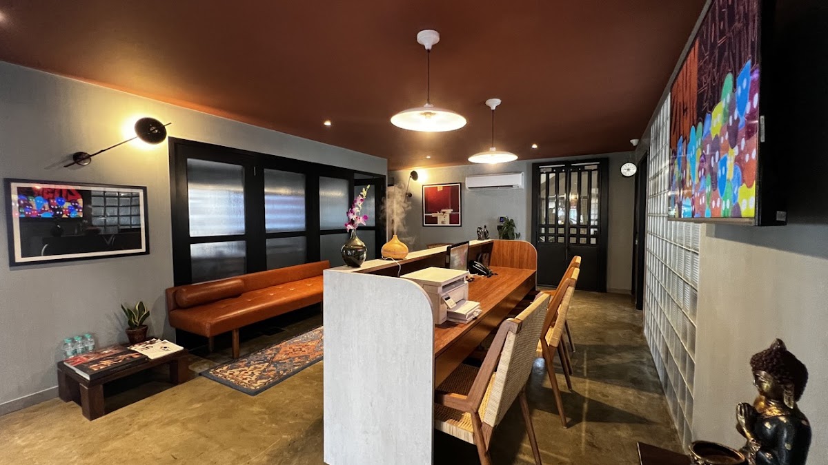Dazzle Dental Clinic dental clinic