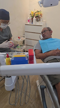 TW DENTAL BALI ( drg.Made Deby Artika, Sp.Perio.RPID(K) , drg. Renaldy Zatria dan drg. Yana Priyatna)