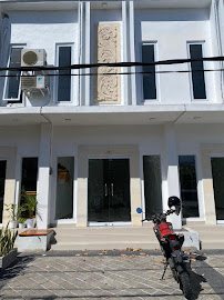 Ease Dental Bali (Klinik Dokter Gigi Denpasar Bali) in Bali
