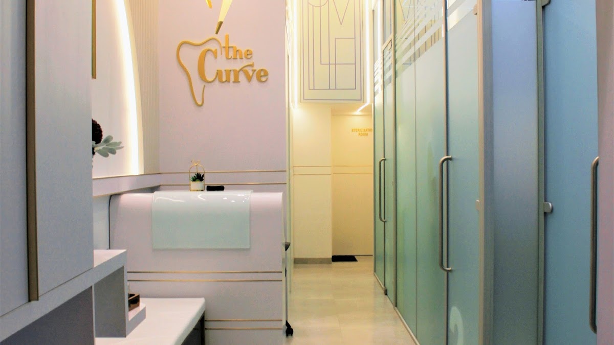 The Curve Dental dental clinic in Mumbai