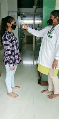 Smiling Mumbai Dental Clinic