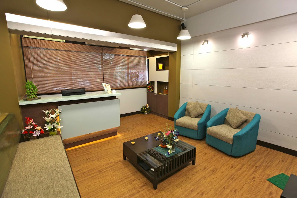 Braces and Smiles dental clinic in Mumbai