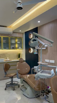 Loop Dental Clinic & Implant Centre