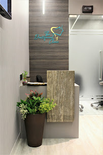 The Dentofacial Clinic : Best Dental & Implant Clinic by Dr. Mohit Jain & Dr. Shraddha Jain