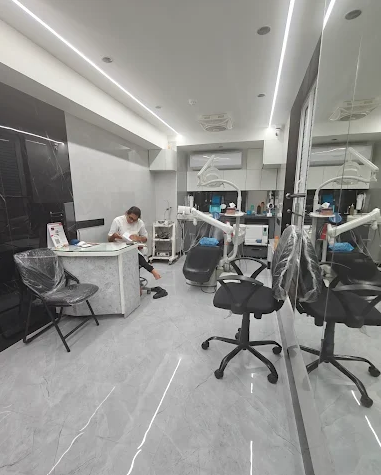 Dr. Prit Shah's Dynamic Dentocare dental clinic in Mumbai