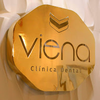 Clínica Viena / Veneers Medellín