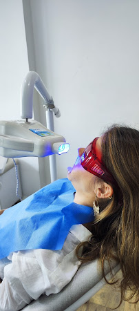 Clínica Viena / Veneers Medellín