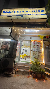 Delhi 5 Dental Clinic Pooja Park Branch