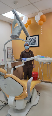 Clove Dental Clinic - Shanti Niketan, Delhi
