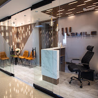 W SMILE premium dental practice