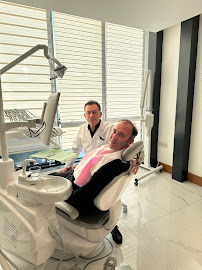 Laradent Premium Clinic