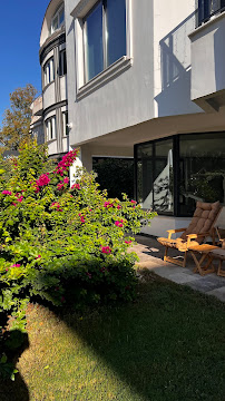 Motto Ağız ve Diş Sağlığı Polikliniği Lara Şb.