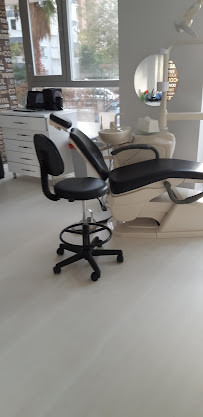Monarch Internetional Dentistry