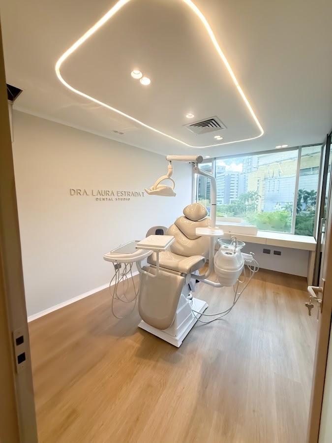 LET Dental Studio - dental clinic in Medellin, Colombia