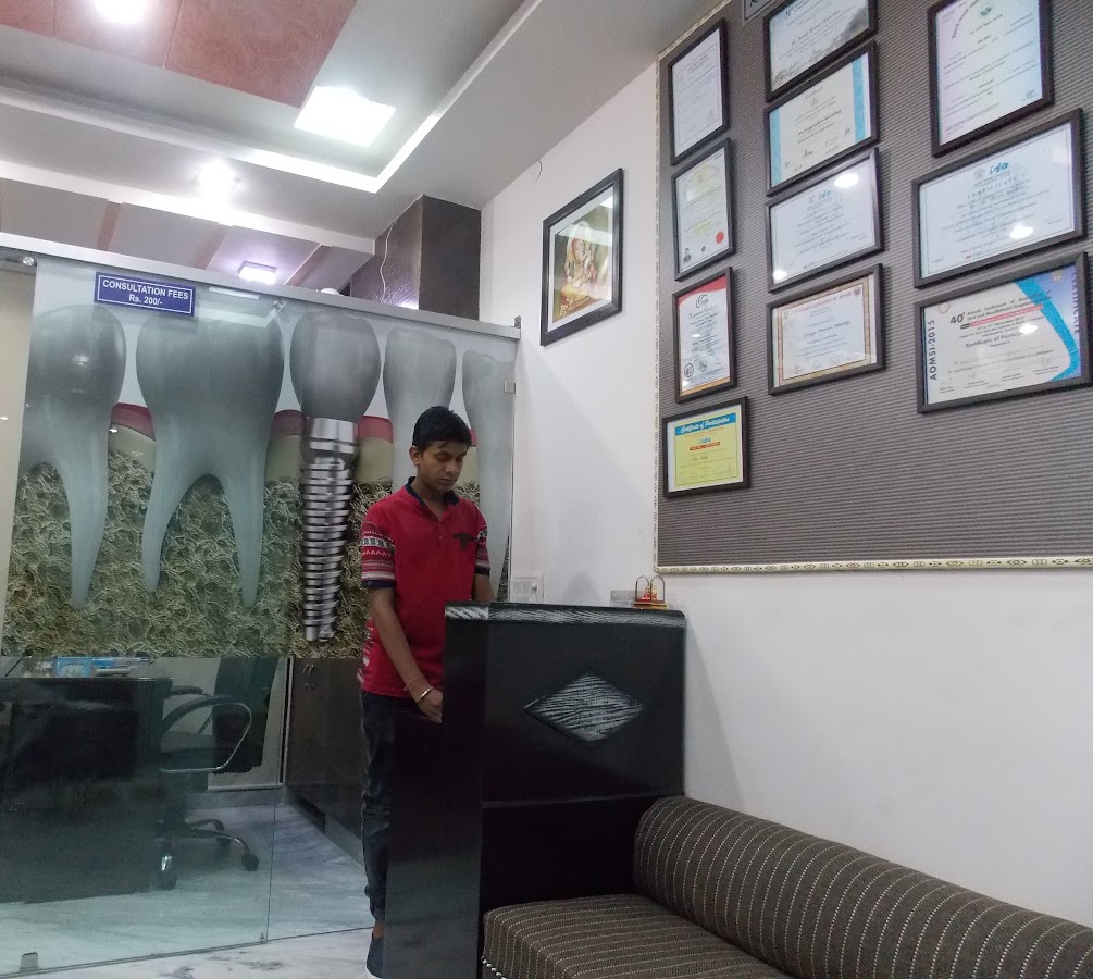 Wisdom Dental Maxillofacial & Implant Clinic dental clinic in New Delhi