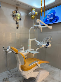 DR. BHUSHAN DENTAL ( best dentist in chattarpur Delhi , awarded as best dental clinic for RCT & Dental IMPLANT )