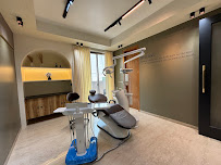Oraluxe Dental and Aesthetic Clinic Pvt Ltd