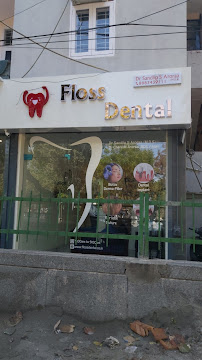FLOSS DENTAL
