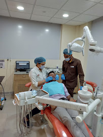 Clove Dental Clinic - Model Town, Delhi