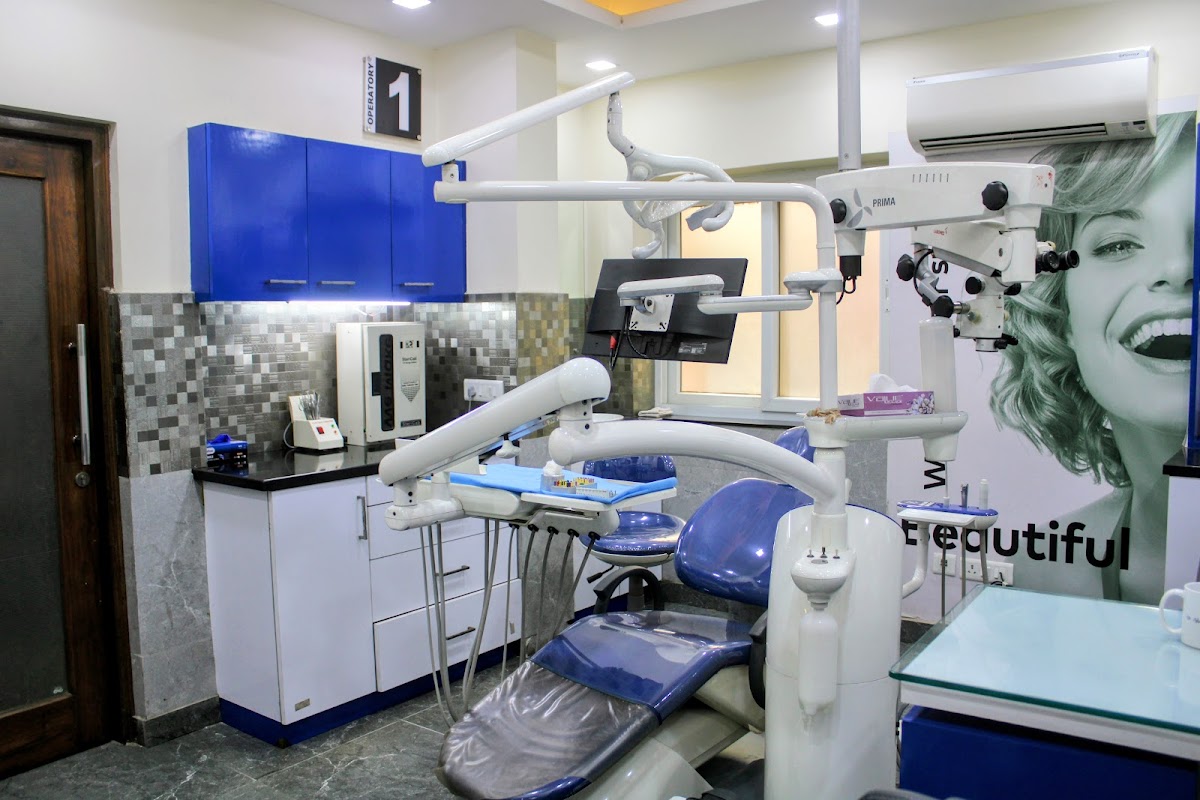 Malhotra Dental dental clinic in New Delhi